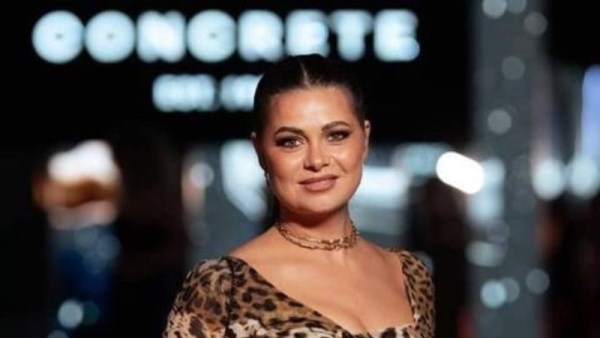 الفنانة يسرا اللوزي