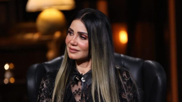 الفنانة إيناس عز الدين
