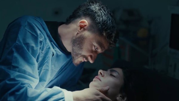 أحمدمالك وهدي المفتي من مسلسل سوا سوا