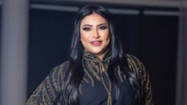 الفنانة بدرية طلبة