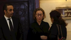 نجوم الفن يتوافدون على عزاء والد منة شلبي في مسجد المشير طنطاوي