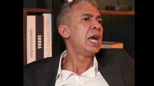 الدكتور ضياء العوضي 