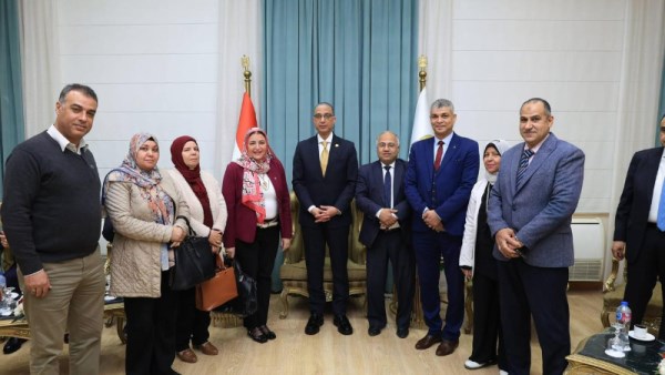 لقاء رئيس الاتحاد الإقليمي للجمعيات مع محافظ الجيزة