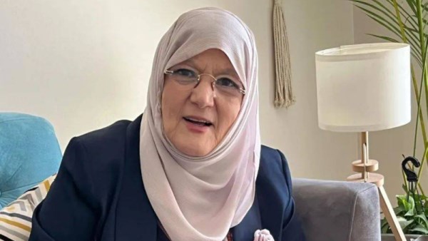  الفنانة شمس البارودي المعتزلة 
