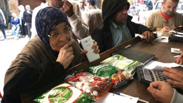 صرف منحة الـ 400 جنيه على بطاقة التموين