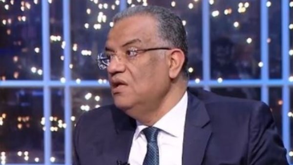 الكاتب الصحفي محمود مسلم 