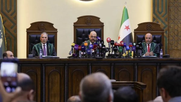 محاكمة بشار الأسد وشقيقه 