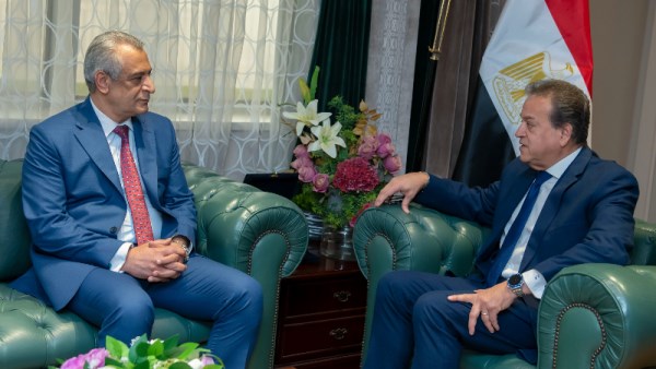 وزير الصحة مع وزير الإنتاج الحربي