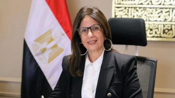 وزيرة الثقافة 