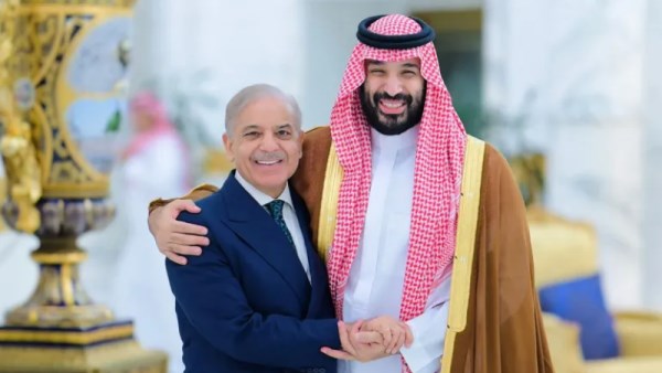 باكستان والسعودية تختتمان جولات التخطيط لبدء محادثات الولايات المتحدة وإيران