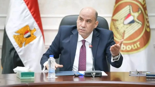 وزير العمل