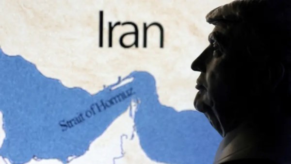التوترات الإيرانية الأمريكية 
