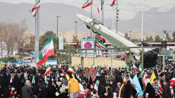 إيران 