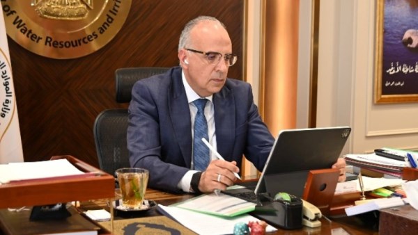 وزير الموارد المائية والري