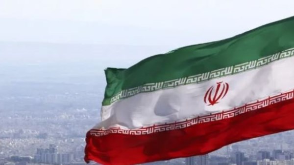إيران 