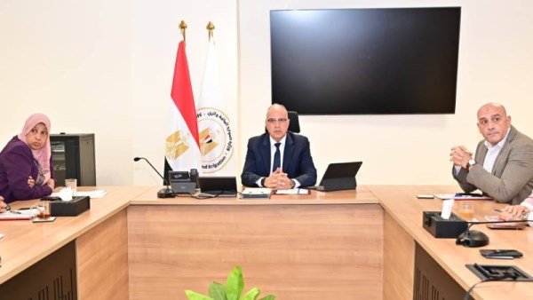 وزير الموارد المائية والري