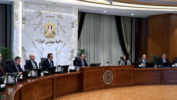 رئيس الوزراء يتابع إجراءات حماية النشء من مخاطر المنصات والألعاب الإلكترونية وتعزيز الأمان الرقمي