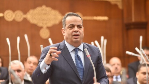 عصام هلال 
