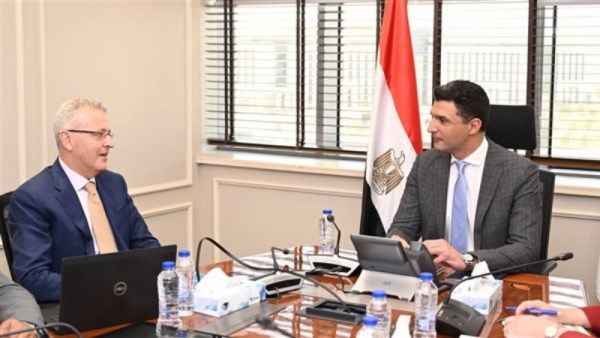 وزير الصناعة 