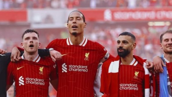 محمد صلاح، أندرو روبرتسون وفان دايك