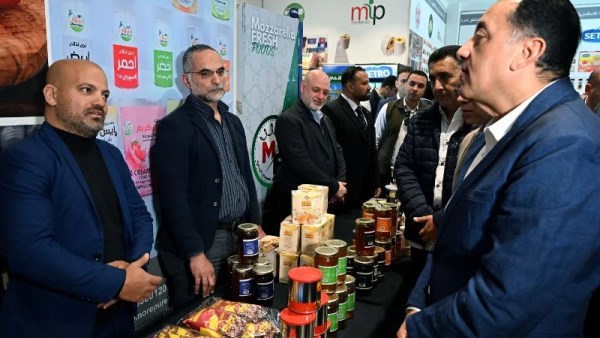 جولة رئيس الوزراء في المنطقة الاستثمارية ببنها