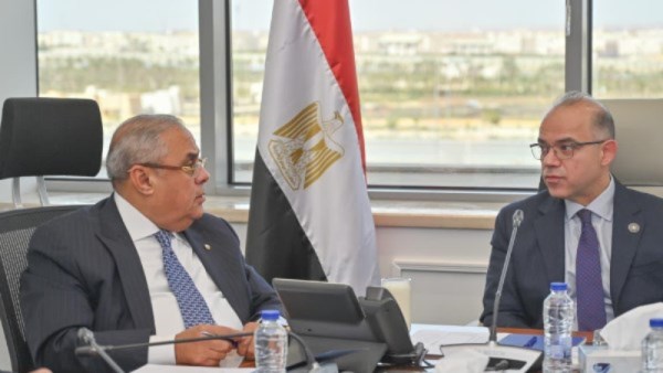 لقاء وزير الاستثمار برئيس وحدة الشركات المملوكة للدولة