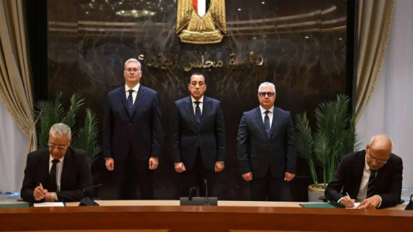توقيع عقد انشاء مصنع أسمدة فوسفاتية 