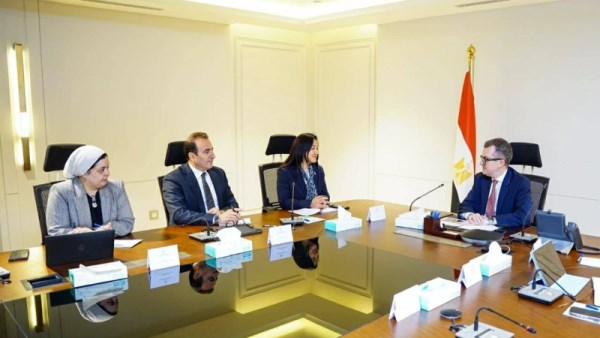 لقاء وزير التخطيط بممثلة المقيمة لبرنامج الأمم المتحدة الإنمائي 
