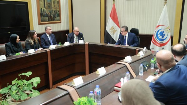 وزبر الصحة يكرم نستلة الشرق الأوسط و تروس مصر