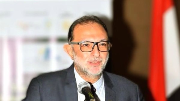طارق الهوبى