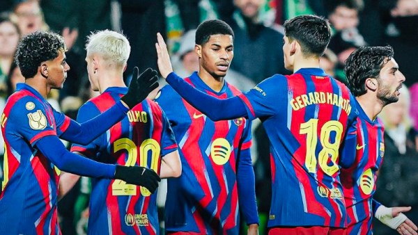 لاعبو برشلونة