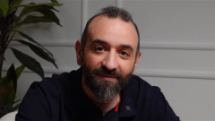 المخرج عمرو سلامة يشيد بفيلم 