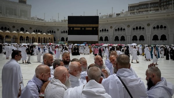 رئيس بعثة الحج