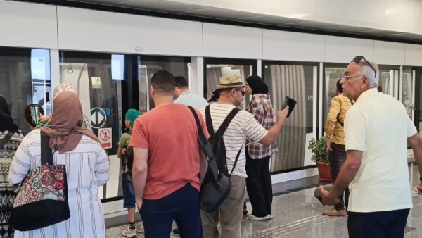 إقبال جماهيري كبير على مونوريل شرق النيل في ثالث أيام عيد الأضحى