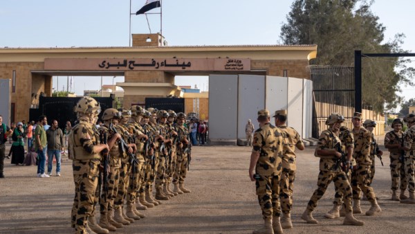 إسرائيل تتابع بقلق الكشف عن كنوز صحراء مصر