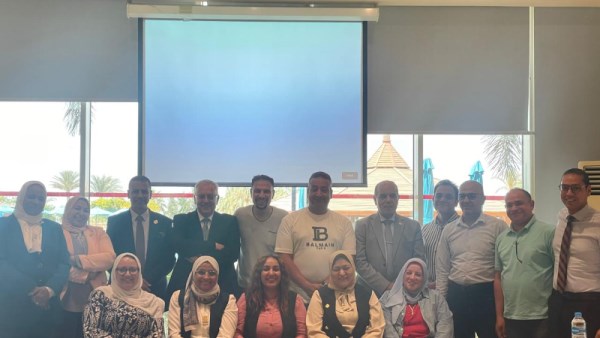 تدريبًا لدعم التطوير المؤسسي والتواصل