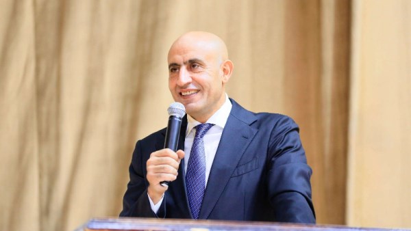 وزير التربية والتعليم 