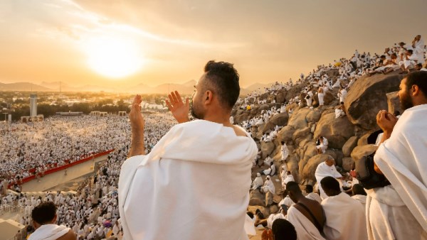 مناسك الحج من الإحرام حتى طواف الوداع