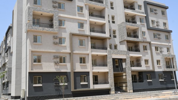 شقق الإسكان