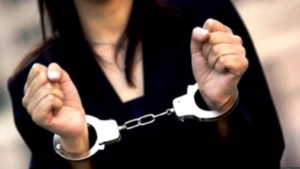 تفاصيل قتل جدة لأحفادها بالصف 