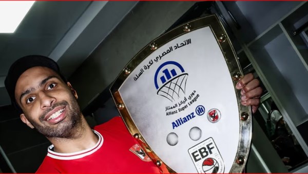 عمرو الجندي لاعب كرة السلة بالنادي الأهلي