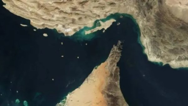 إغلاق مضيق هرمز 