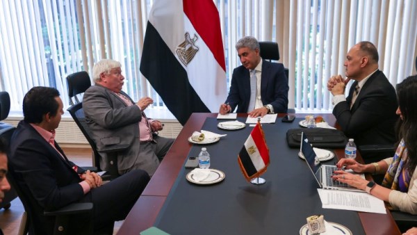 وزير السياحة والآثار