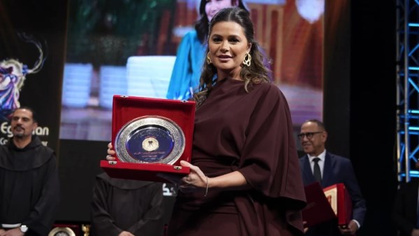 يسرا اللوزي 