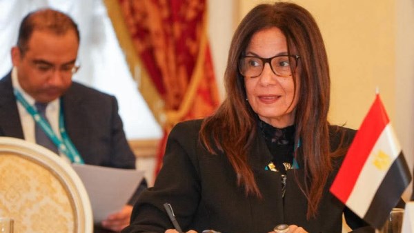 وزيرة الثقافة 