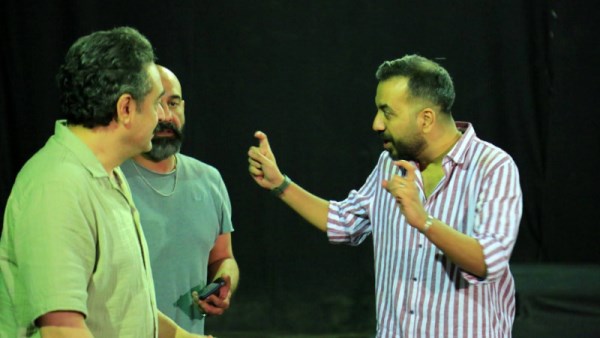 مسرحية التياترو 