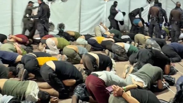 فرنسا تحقق بشأن نشطاء غزة