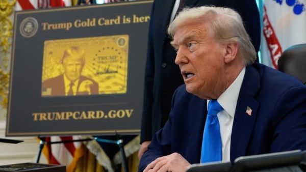 الرئيس الأمريكي دونالد ترامب 