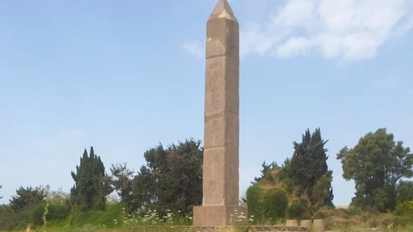 مسلة فرعونية بإسرائيل 