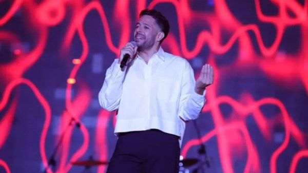النجم محمد حماقي